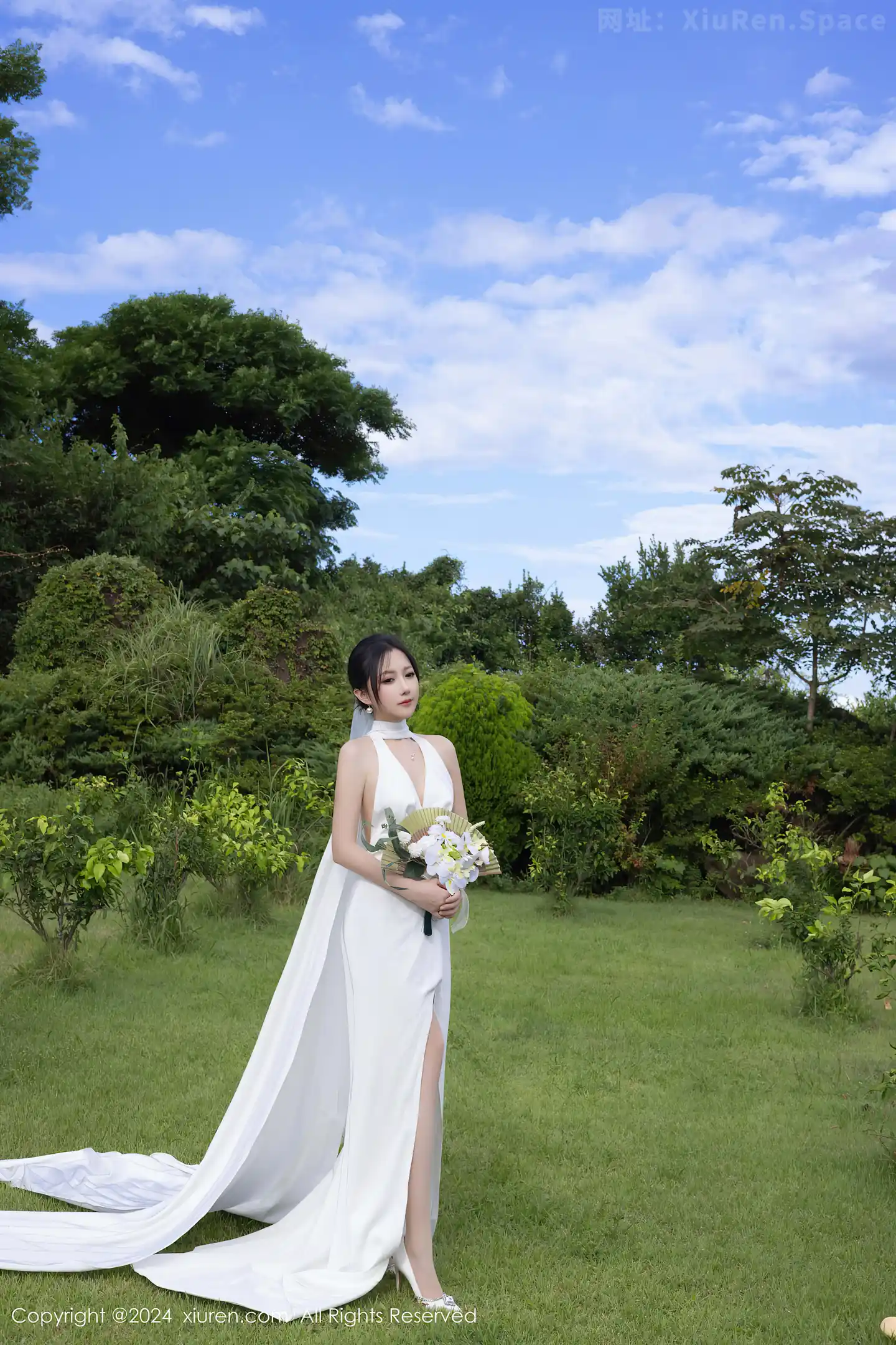 图片[2]-[XiuRen秀人网] VOL.9387 模特鱼子酱Fish婚礼主题性感白色婚纱配白丝袜秀曼妙身姿诱惑写真81P-秀人网官方网站